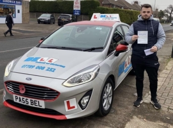 Another GREAT PASS for instructor Steve with only<br />
FOUR faults